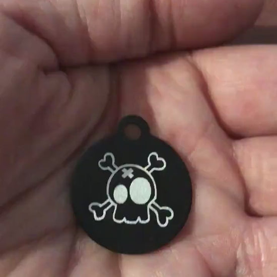 Cartoon Skull and Bones Crossbones Small Black Circle Aluminum Tag Personalized Diamond Engraved Dog Tag Cat Tag ID Tag Pet tag Puppy Tag